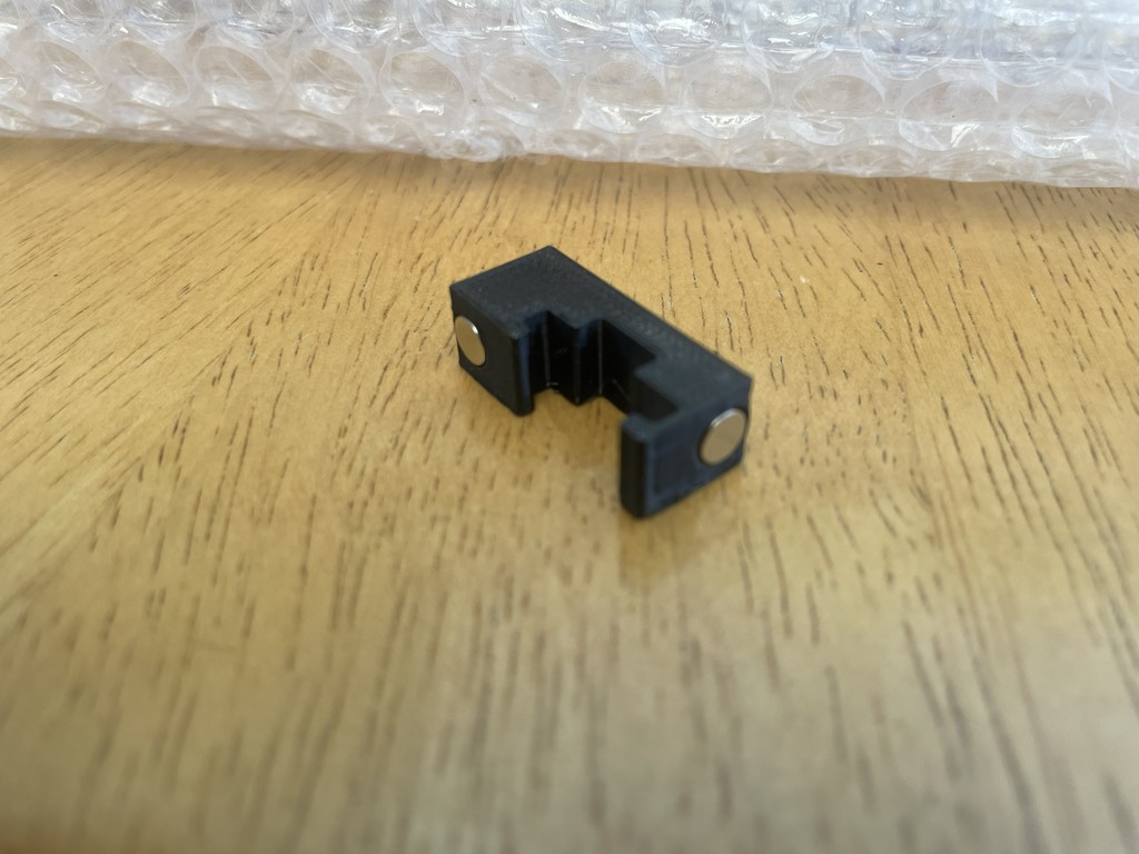 Кронштейн для магнитной LED ленты для Flashforge 5M / 5M Pro