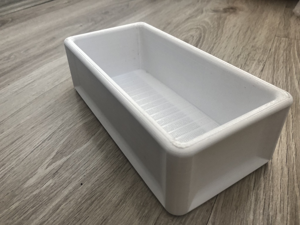 Универсальная коробка для хранения