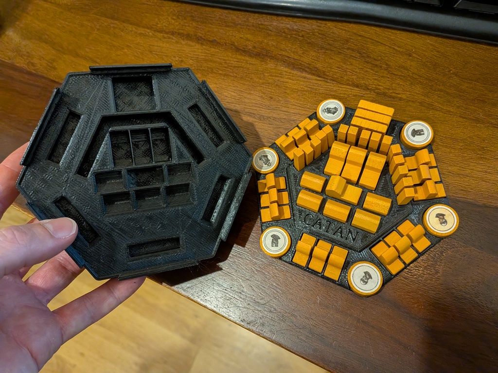 Держатель для фигурок Catan Seafarers Cities and Knights с крышкой