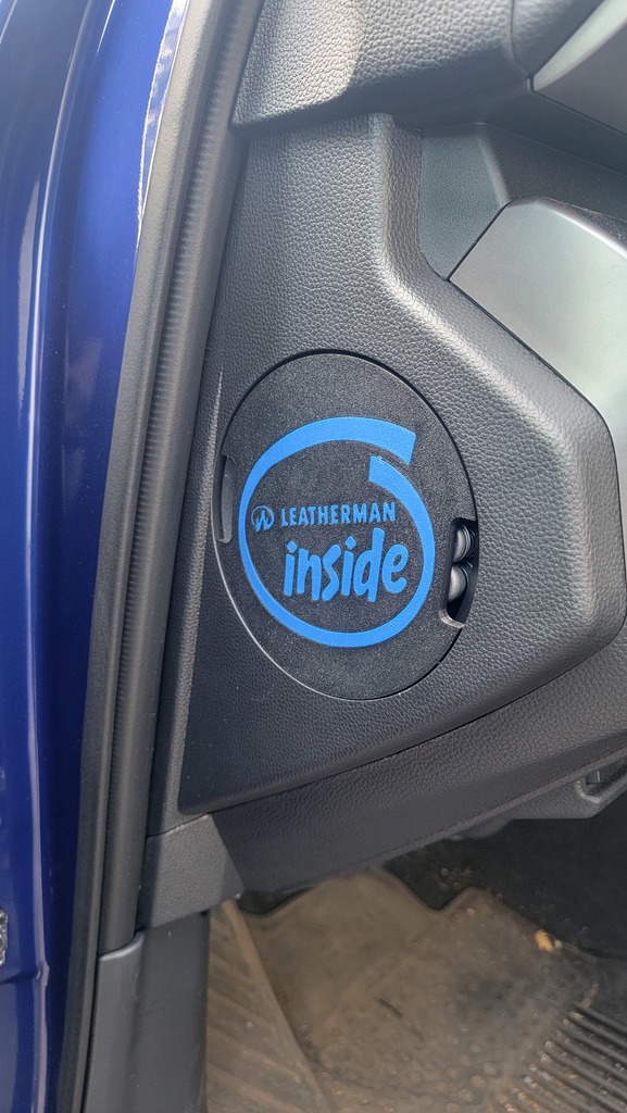 Крышка боковой панели Tacoma/4Runner с держателем для Leatherman Wave+
