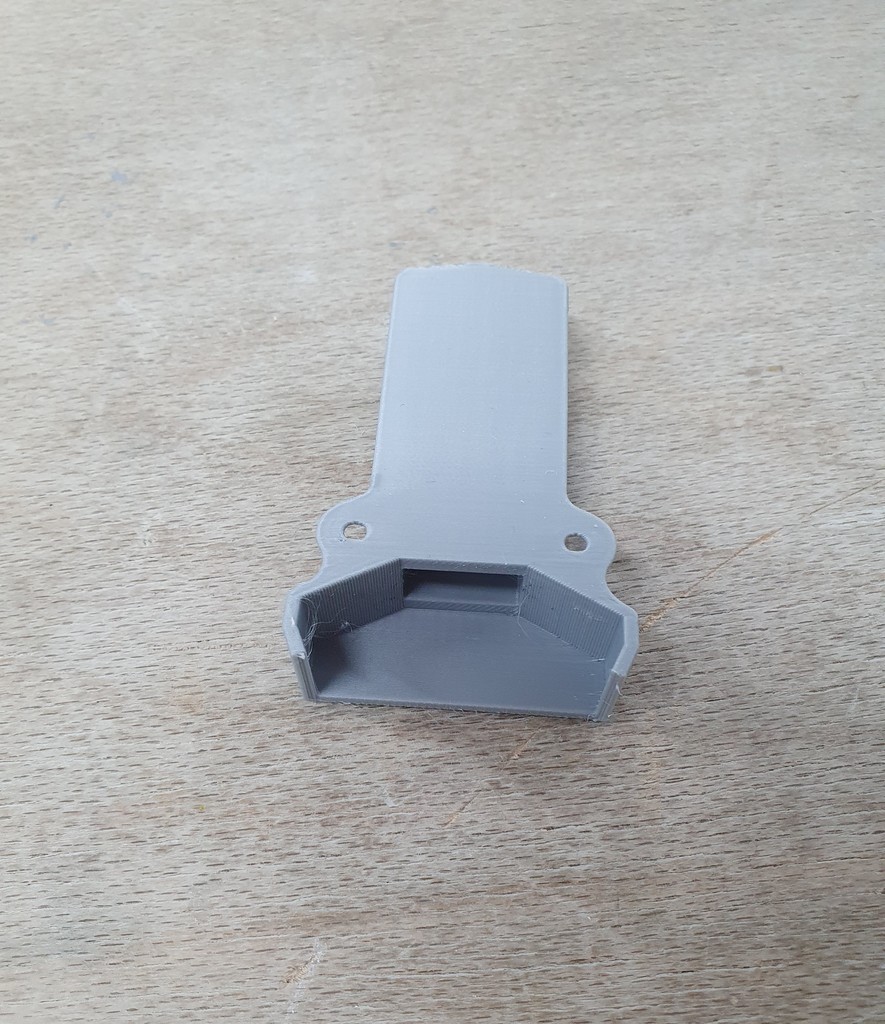 Крепление для плоскогубцев на стену