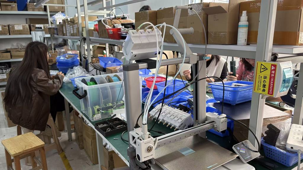 Автоматическая система подачи Bambu Lab BMCU AMS Lite