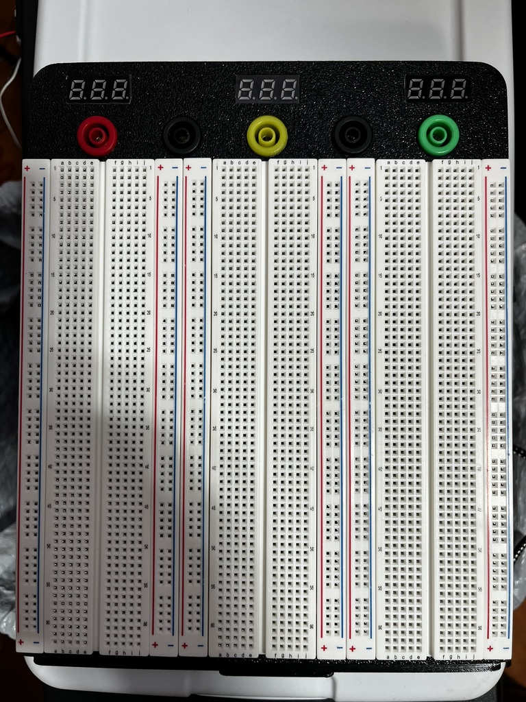 Прототипная плата с интегрированным источником питания