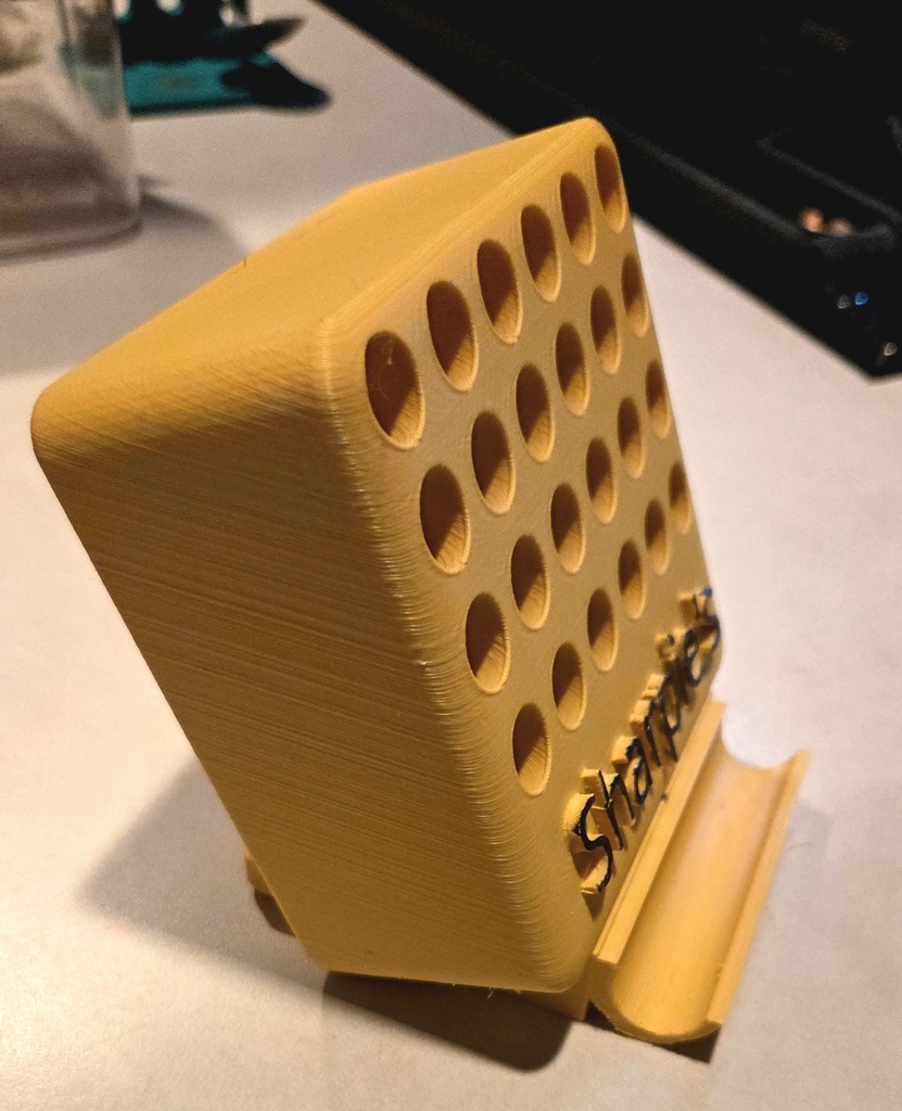 Держатель для 24 обычных маркеров Sharpie