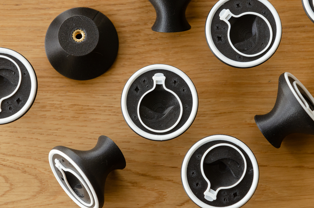 Ручка для мебели в стиле магического зелья