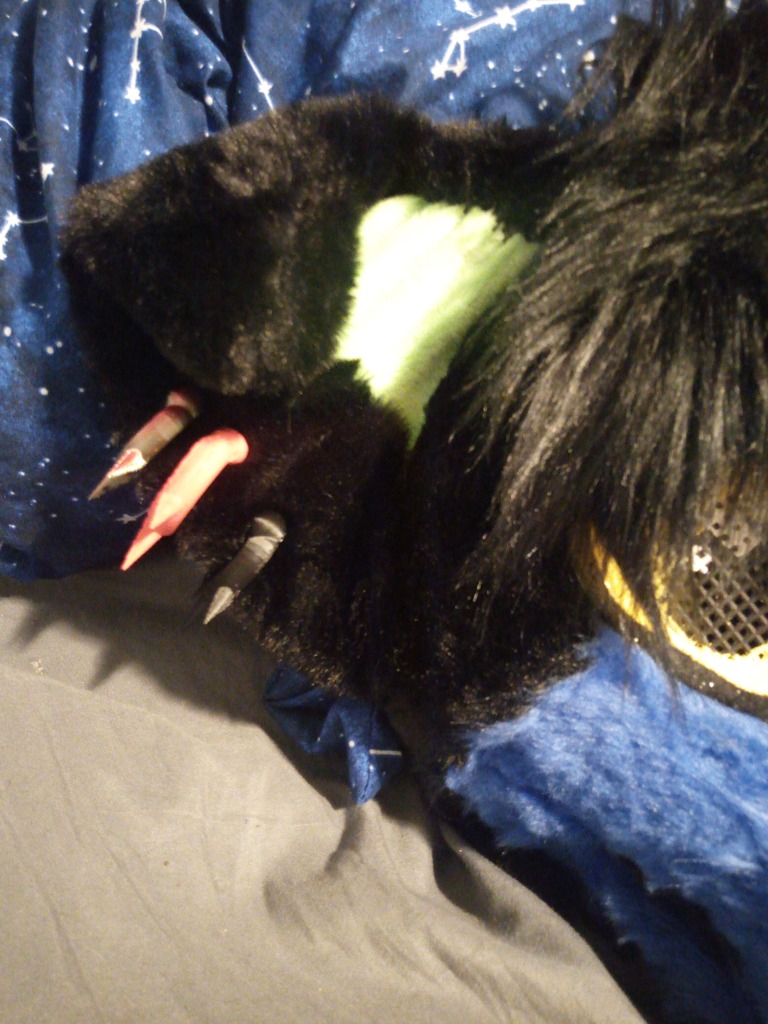 Тонкое кольцо для носа фурсюта