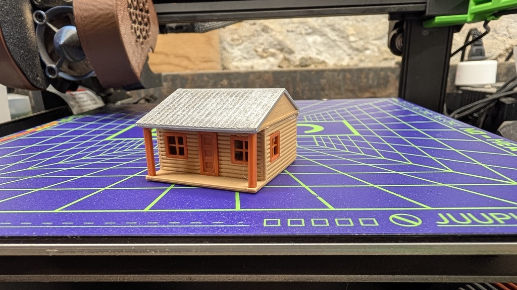 Модель деревянного домика в масштабе N