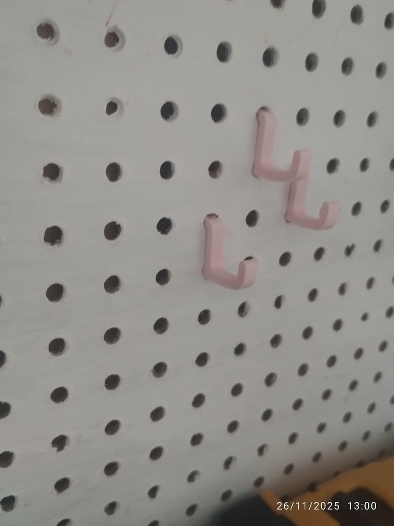 Крючок для pegboard