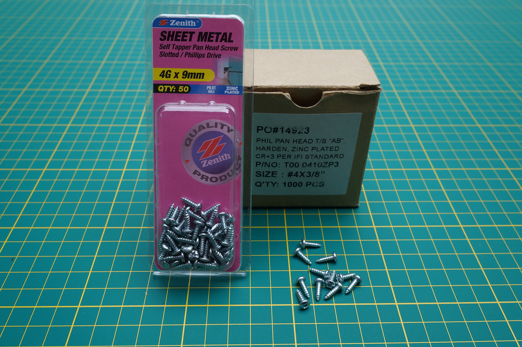 Модель Tesla Cybertruck с подвижными частями