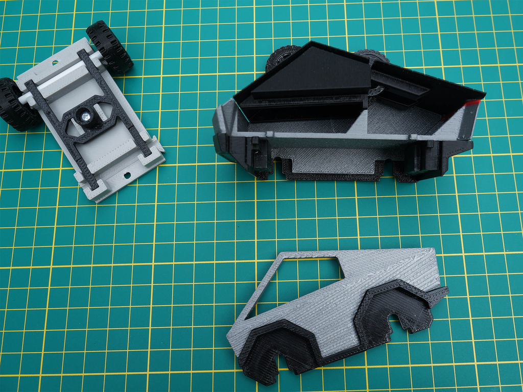 Модель Tesla Cybertruck с подвижными частями