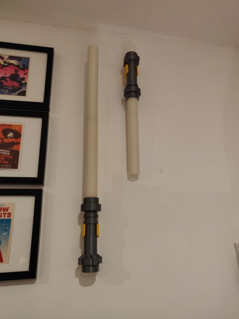 Настенный крепеж для световых мечей