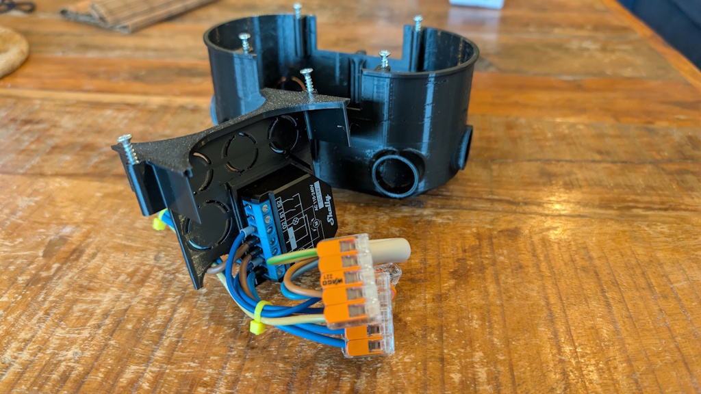 Коробка для двойного Shelly с предустановкой