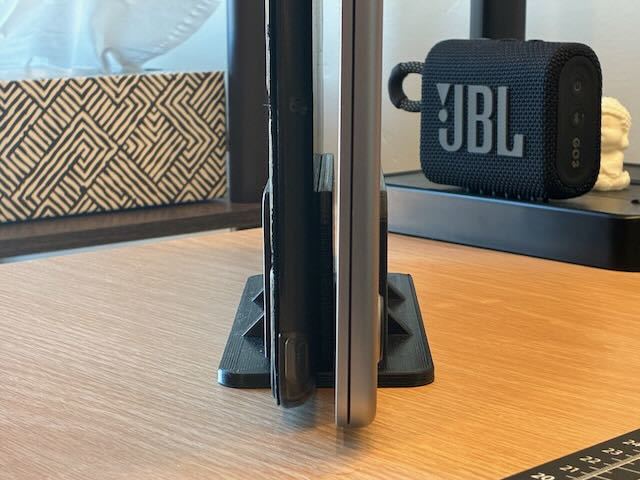 Вертикальная подставка для MacBook и iPad - 2 слота