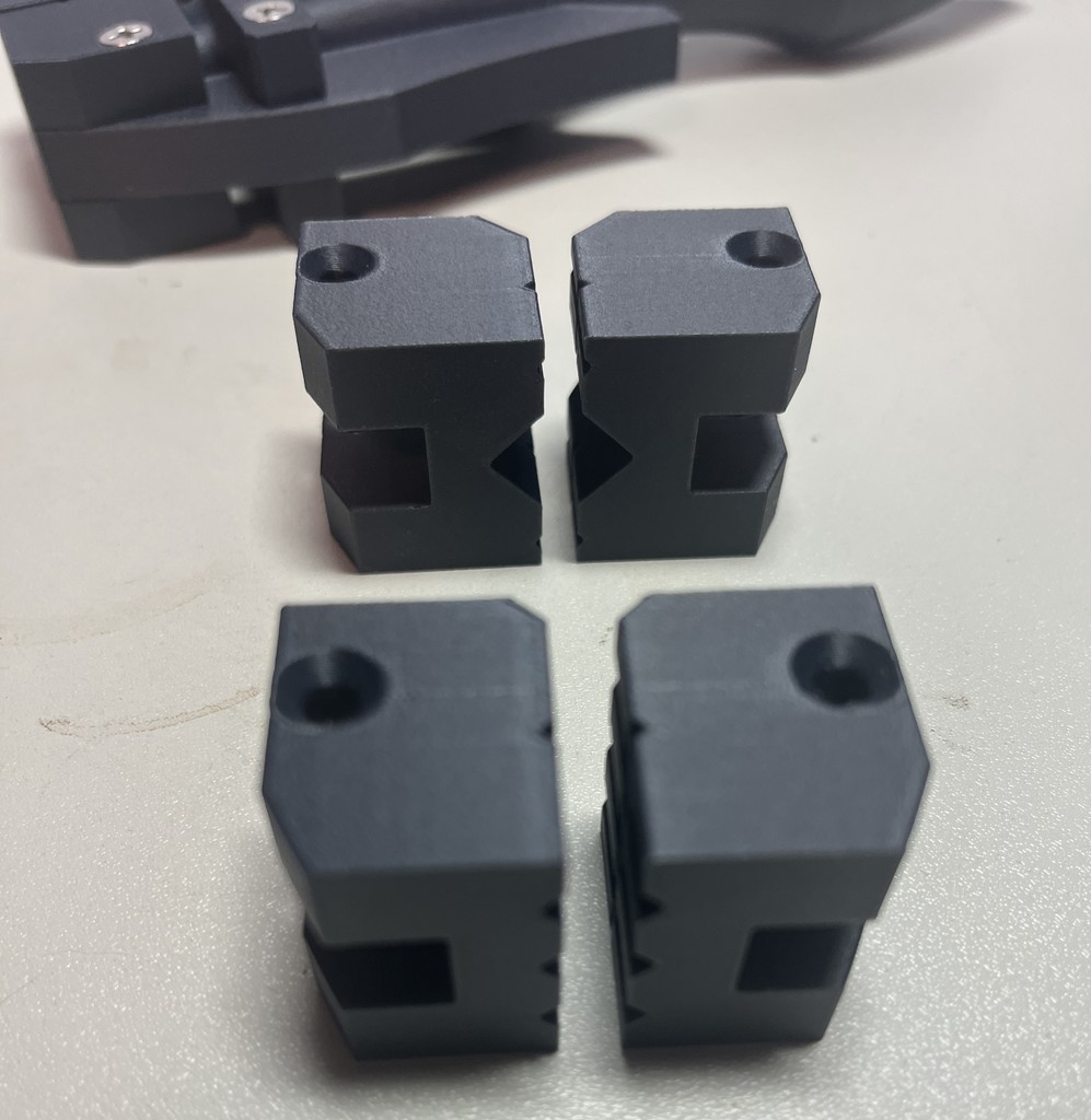 Хэндскрубцок - универсальный зажим для мастерской