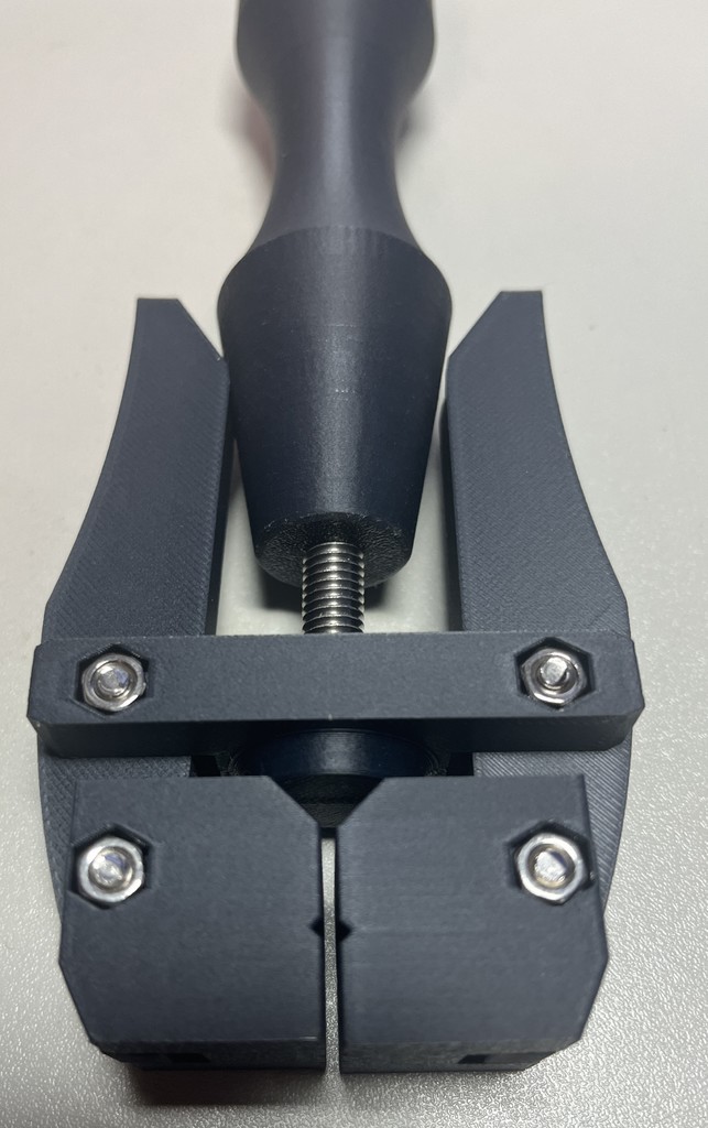 Хэндскрубцок - универсальный зажим для мастерской