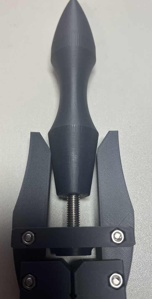 Хэндскрубцок - универсальный зажим для мастерской