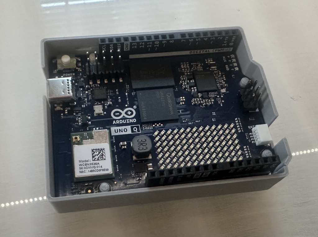 Корпус для Arduino UnoQ