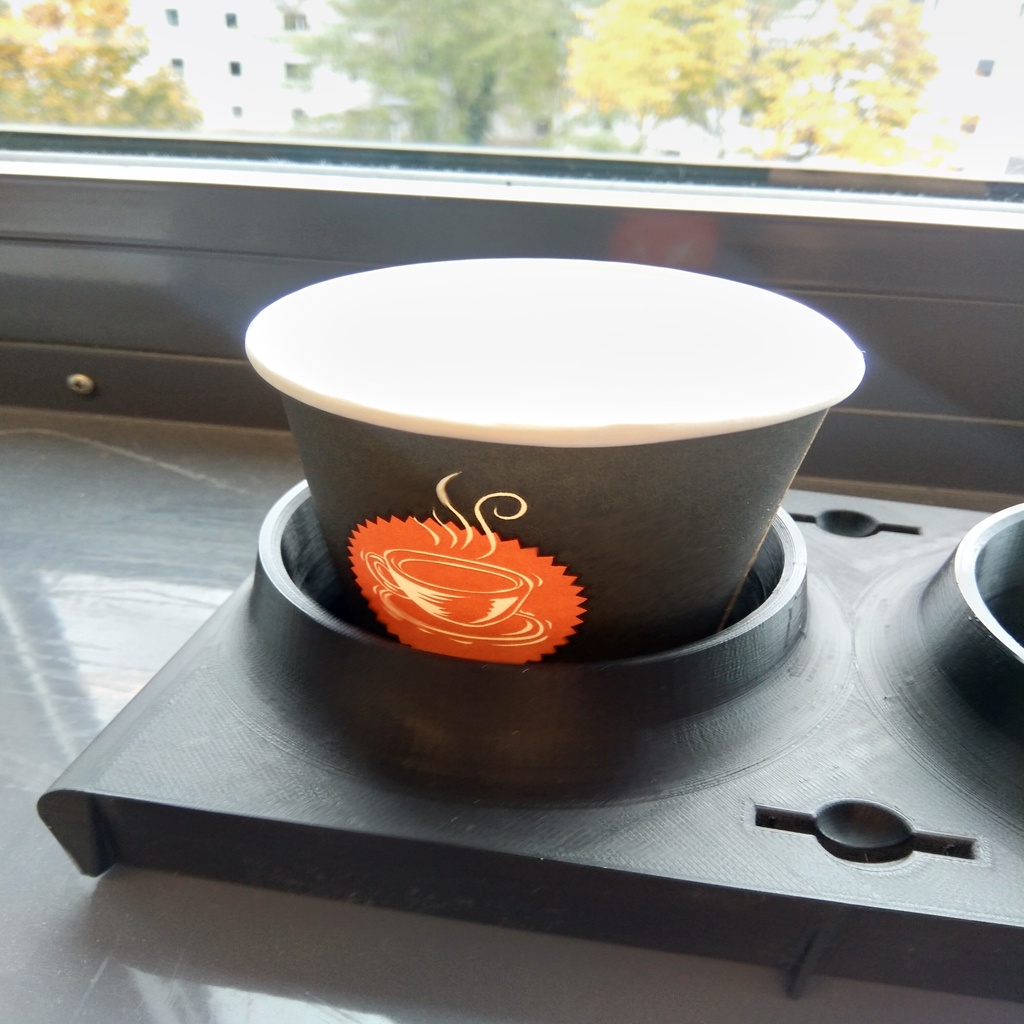 Держатель для чашек с приемником монет