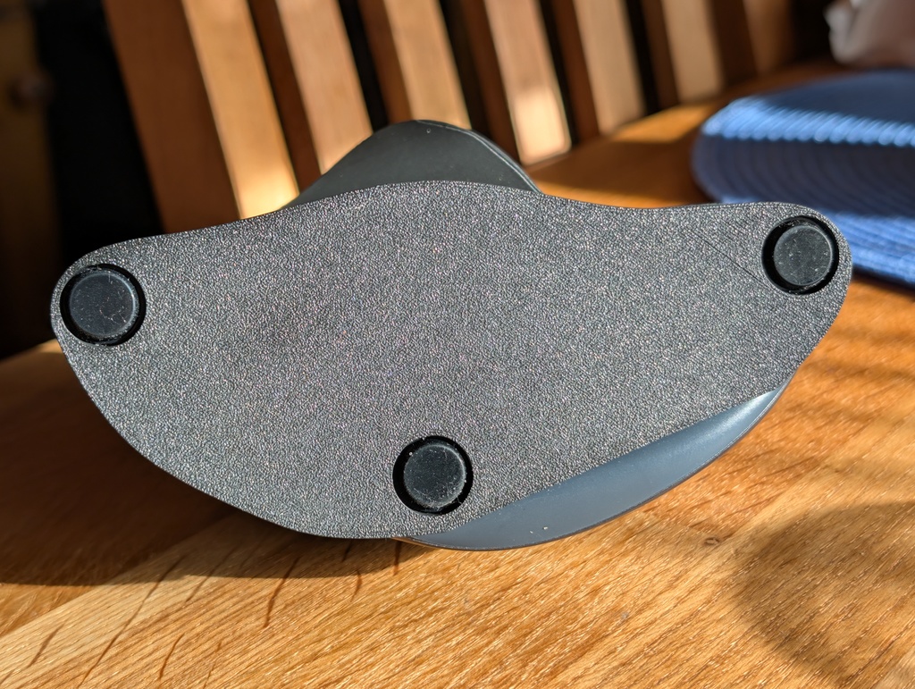 Подставка для TrackBall Logitech M570