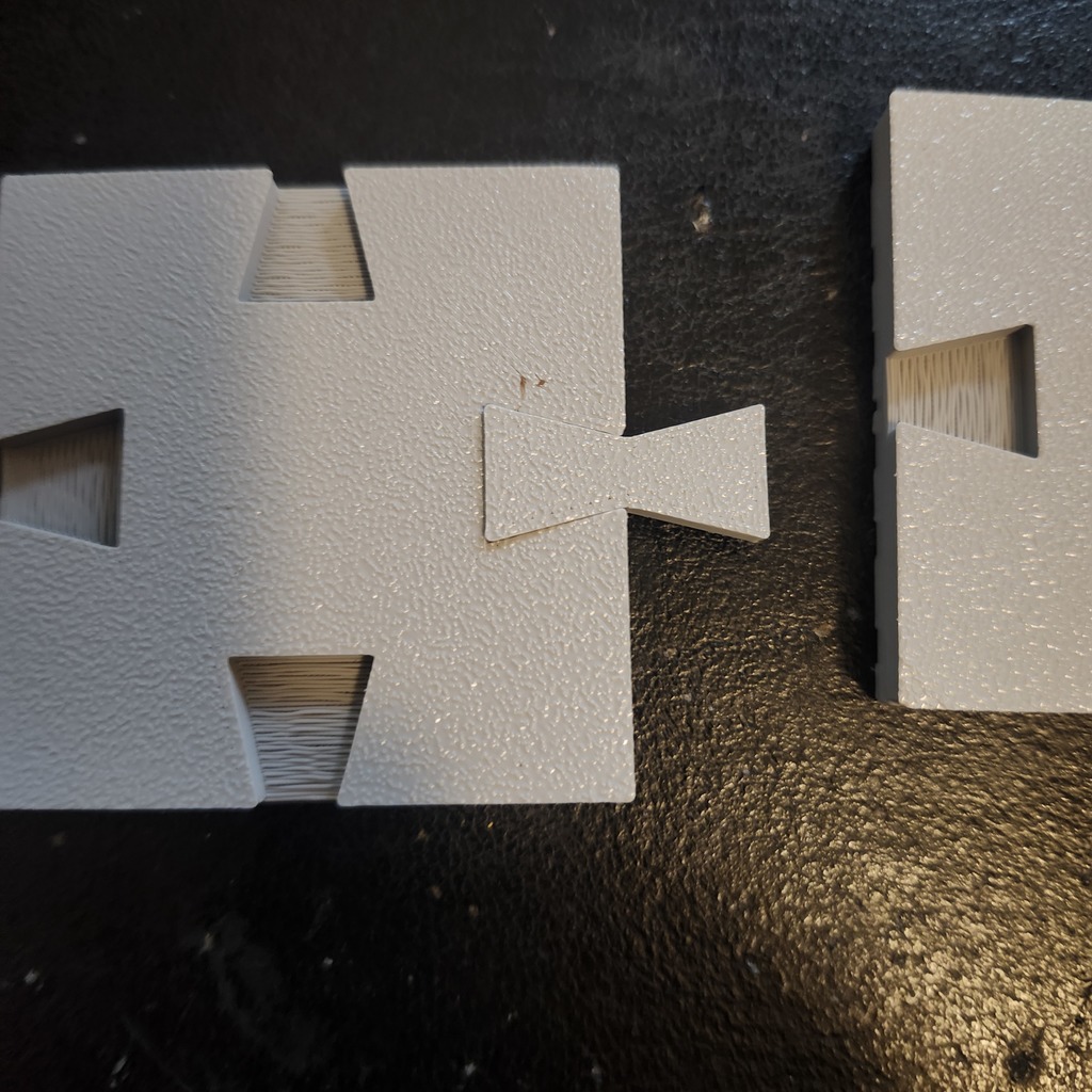 Плитки подземелий с замком