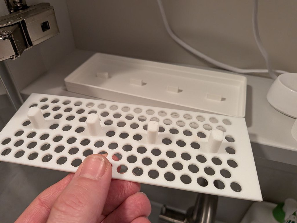 Держатель для зубных щеток Oral-B на 4 шт.