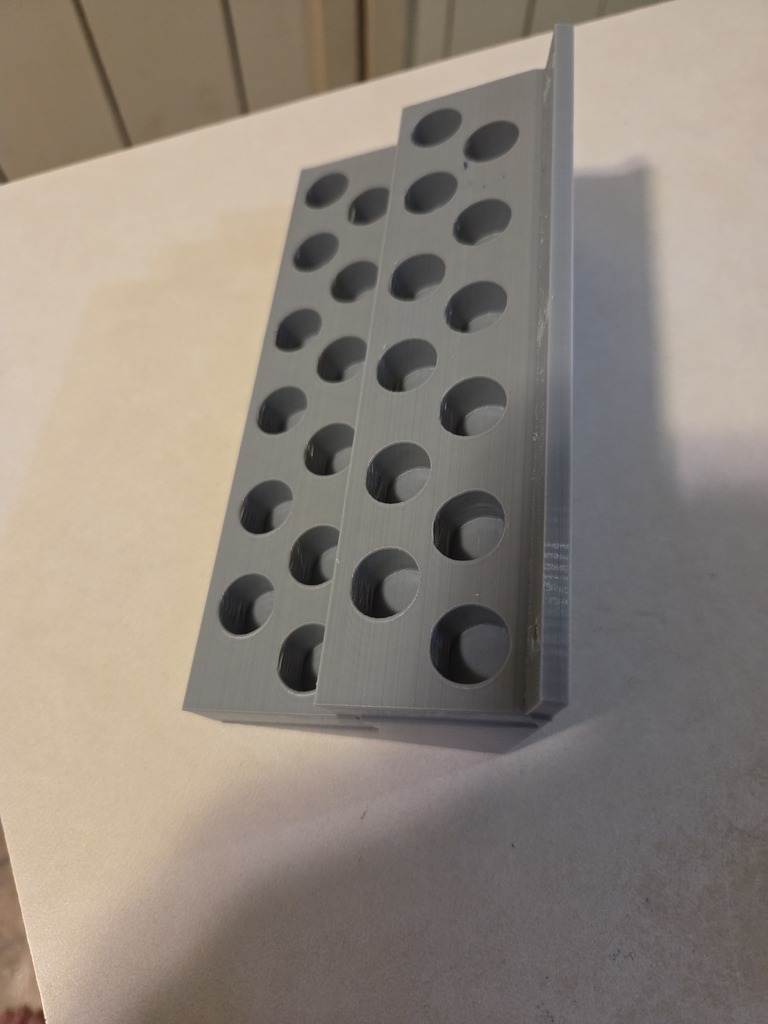 Держатель для 24-х маркеров для рисования