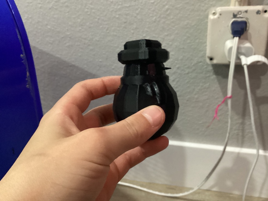 Низкополигональный снеговик