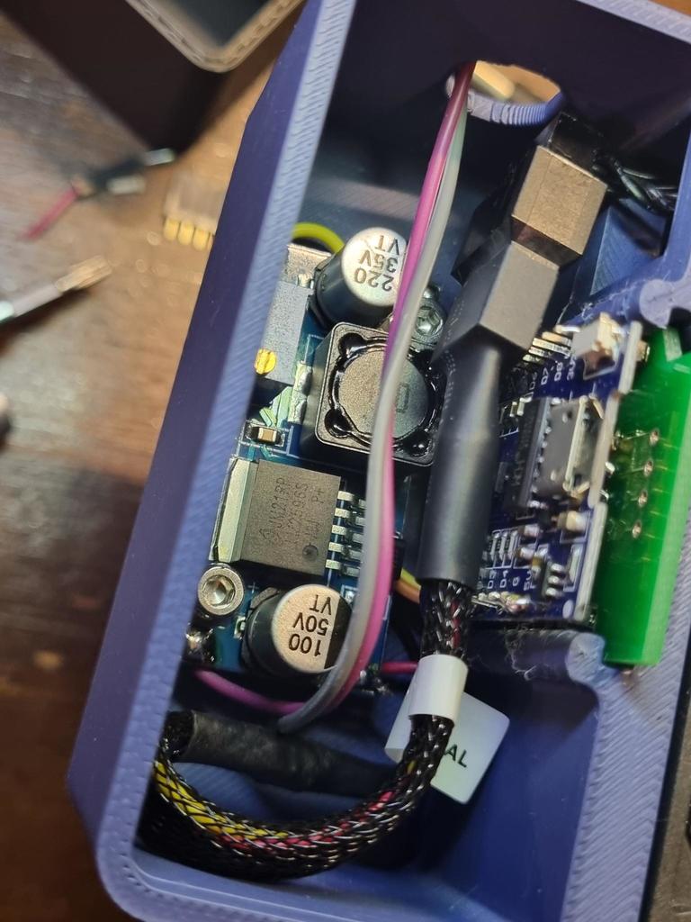 Поддержка отопления с 5 вентиляторами 80мм