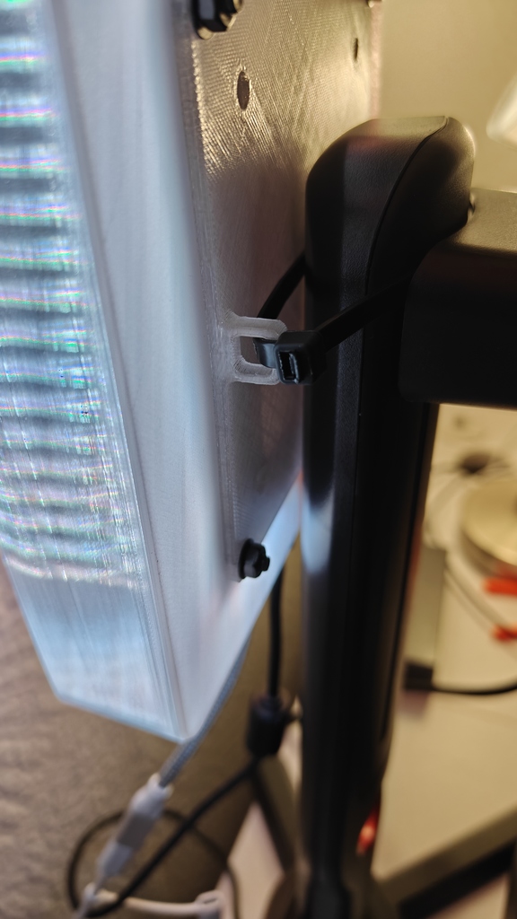 Крепление для монитора VESA 75/100 с подсветкой