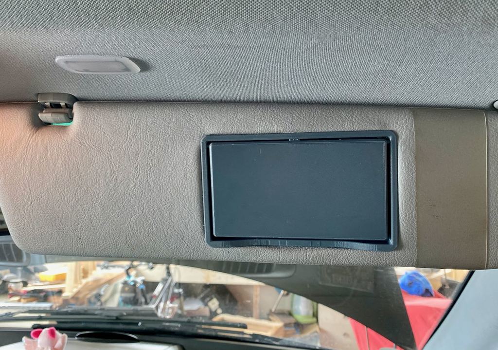 Замена зеркала для козырька