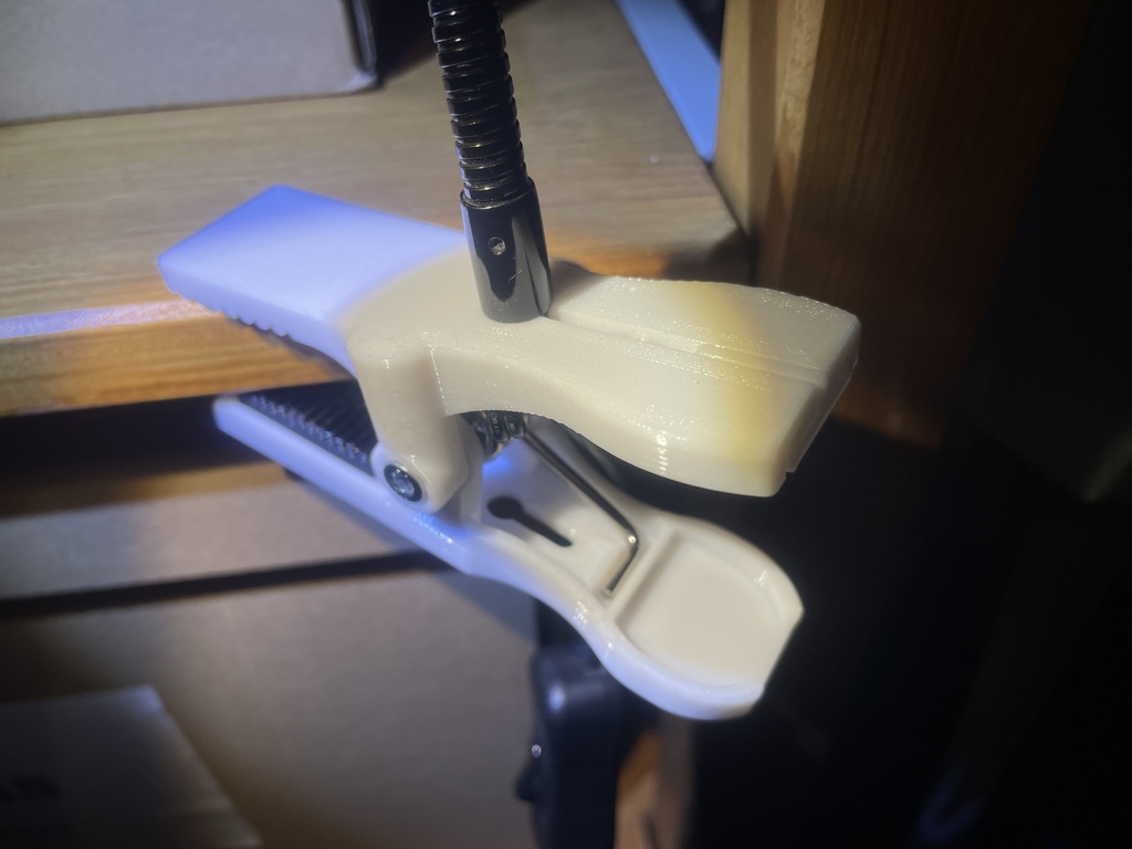 Крепление для лампы Ikea Janssjo (старый стиль)