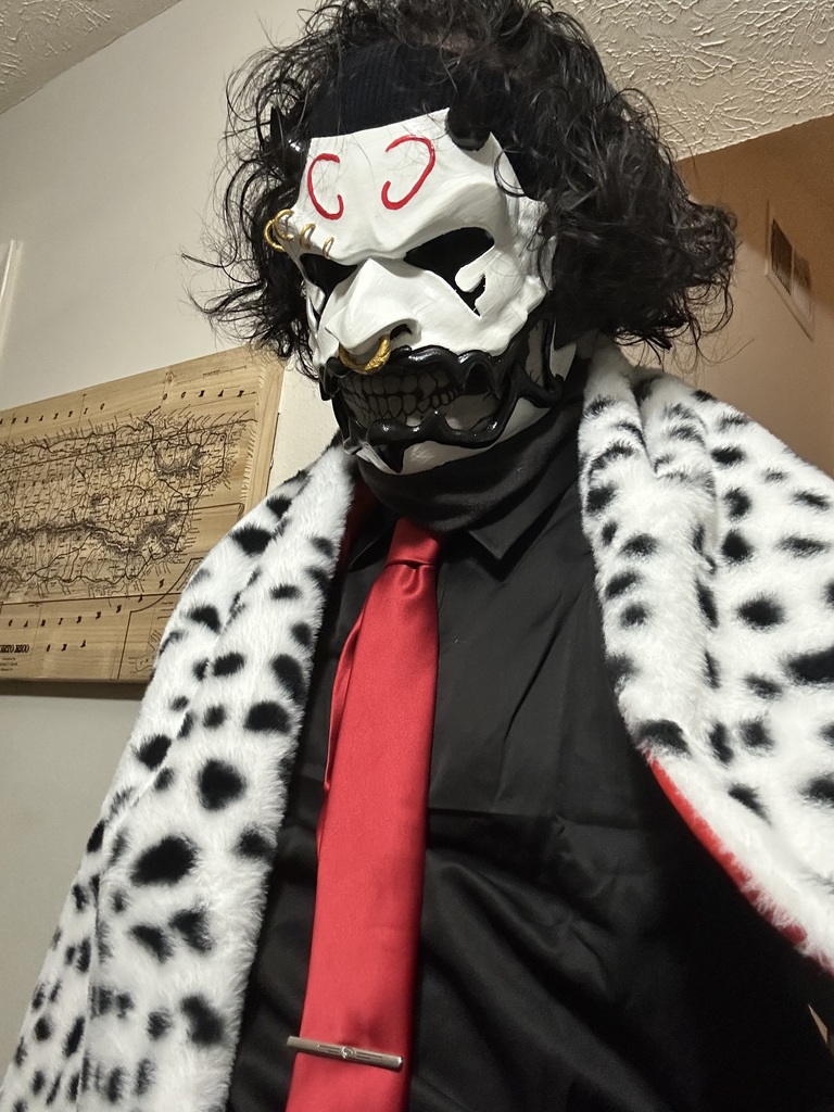 Маска рогатого демона