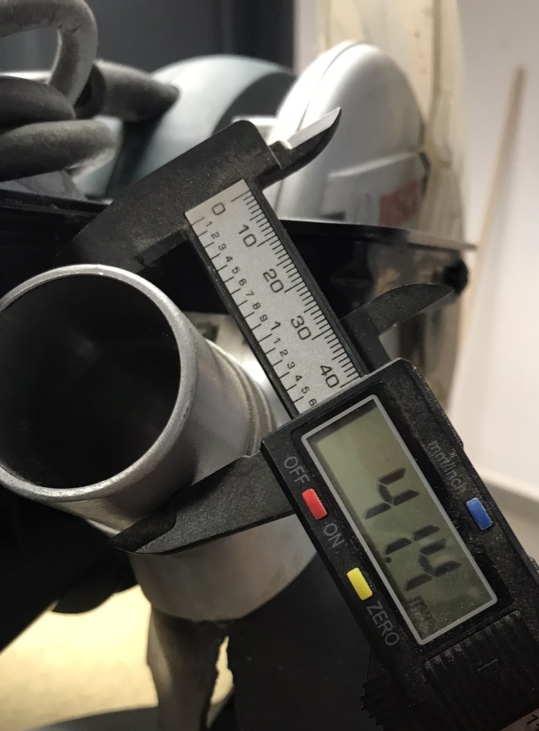 Крепление для Makita SP6000J и пылесоса Makita VC