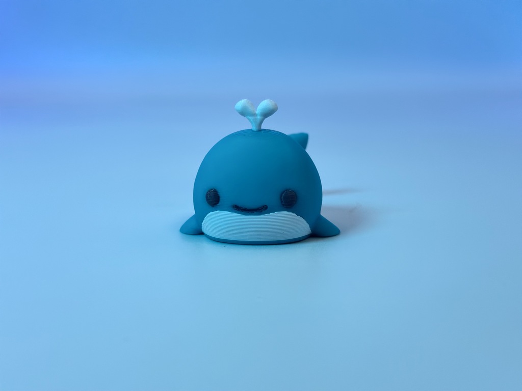 Маленький друг-кит