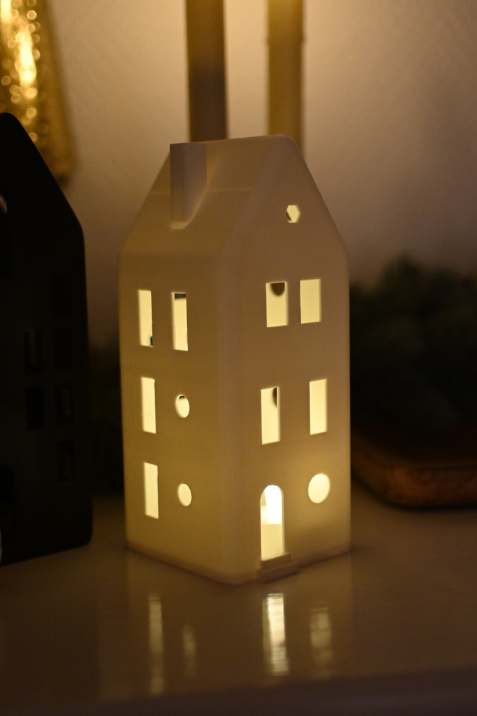 Рождественский фонарь-домик