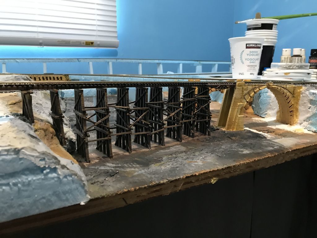 Деревянные треугольники для модельной железной дороги N масштаба