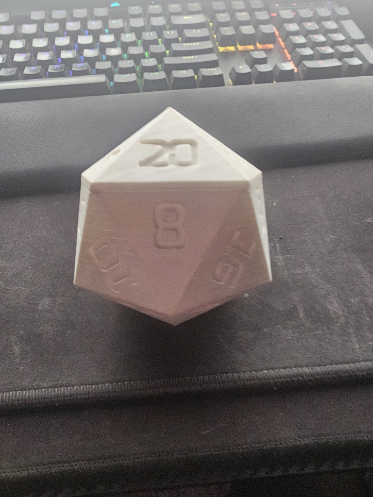 Контейнер в форме D20 с винтовой крышкой