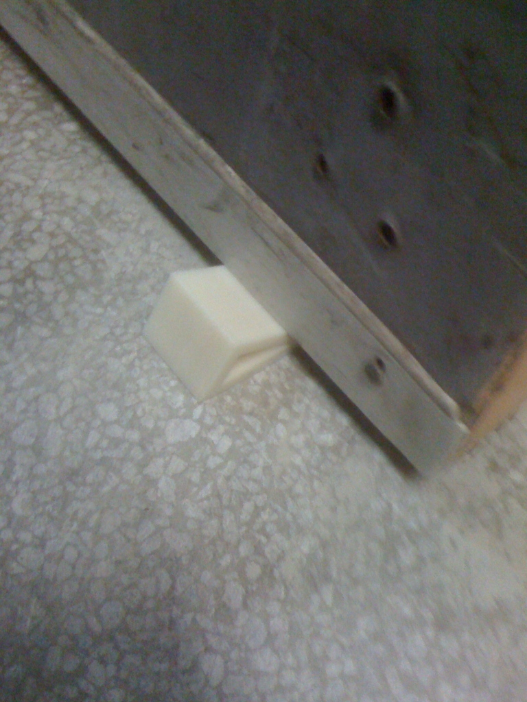 Дверной упор