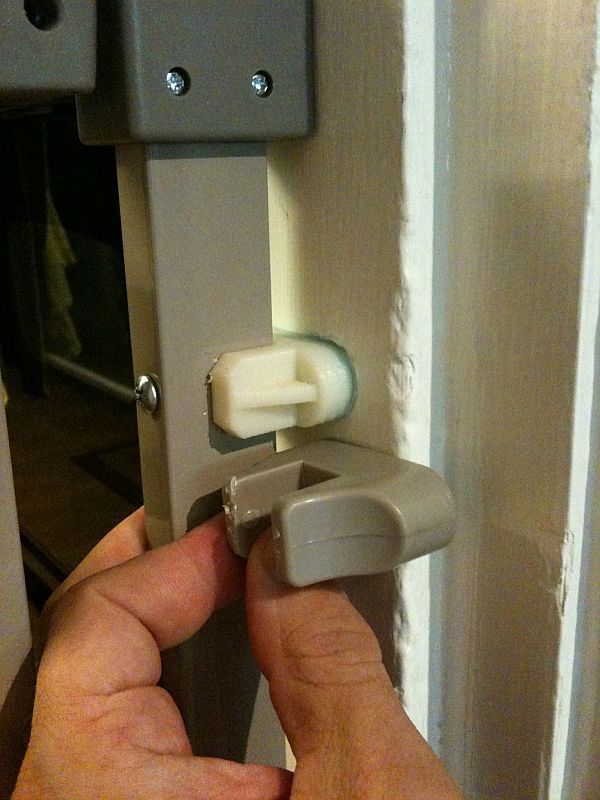 Кронштейн для детских ворот