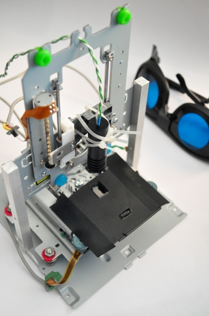 Рециркулирующий лазерный резак