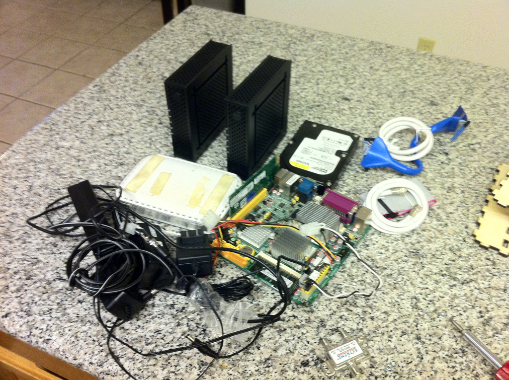 Корпус для маршрутизаторов и сетевых устройств