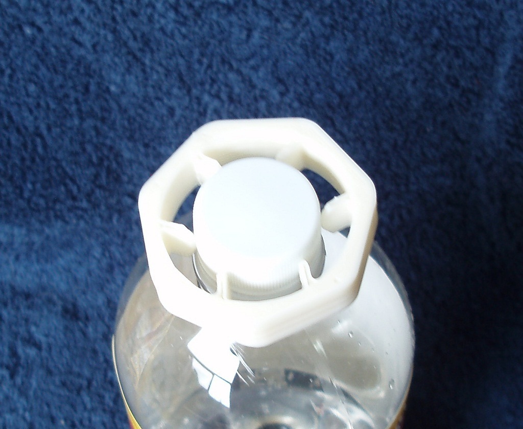 Ручной ключ для пластиковых крышек бутылок