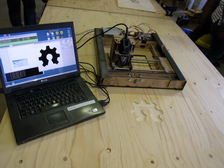 Мини CNC фрезерный станок Repairablemachines