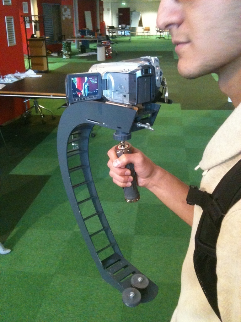 Stead i Cam - стабилизатор для видеосъемки