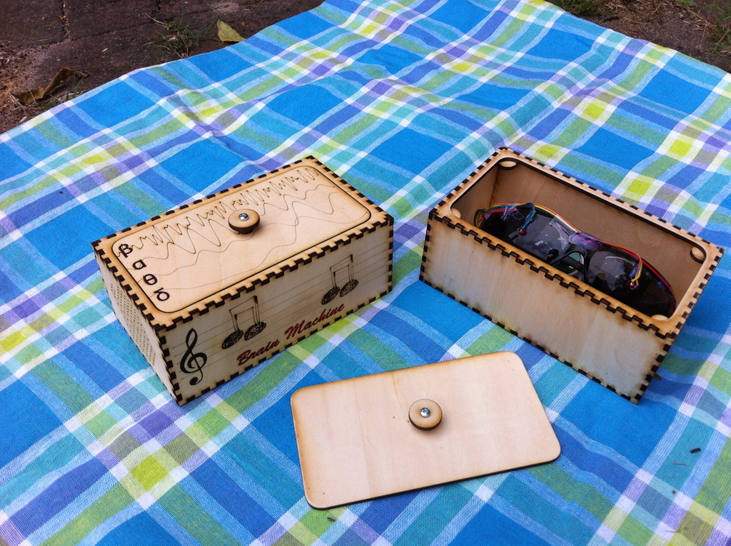 Коробка для Brain Machine