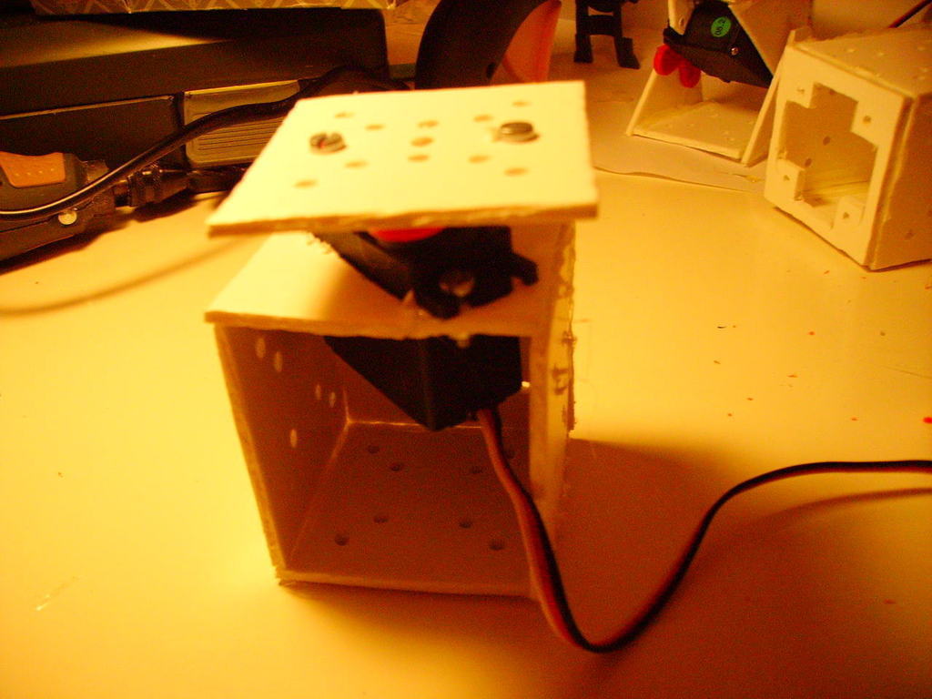Модель R1: Открытые блоки конструктора