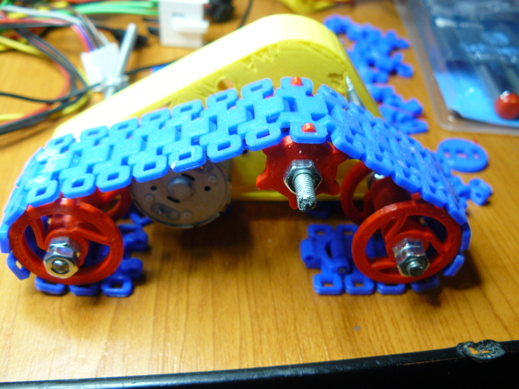 Tracked база для небольших роботов